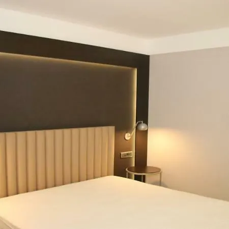 Milord Szálloda 4*